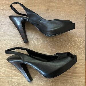 Black Peep Toe Sling back Heels 7.5